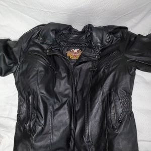 Harley Davidson leather jacket with removable liner. Size-Large.